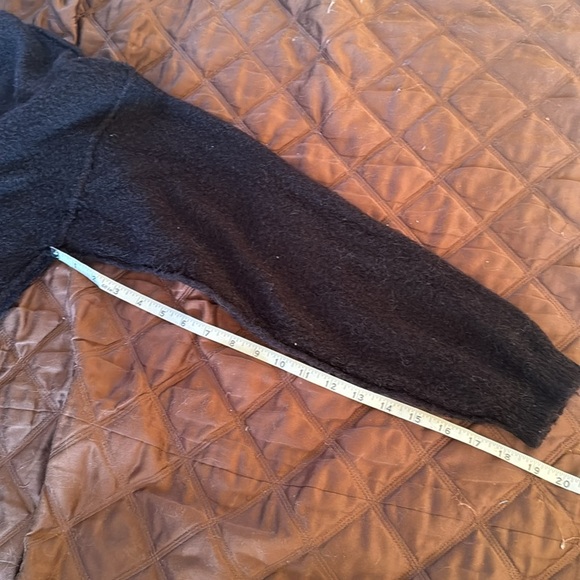 Free people black v neck crop sweater  oversized xs - Picture 6 of 11